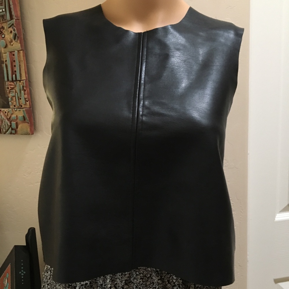 ZARA SZ S EUC Leather look short top Black CUTE!